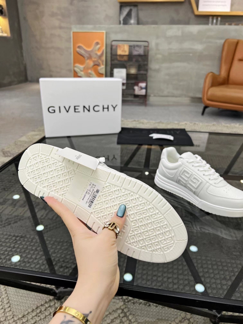 Givenchy Sneakers